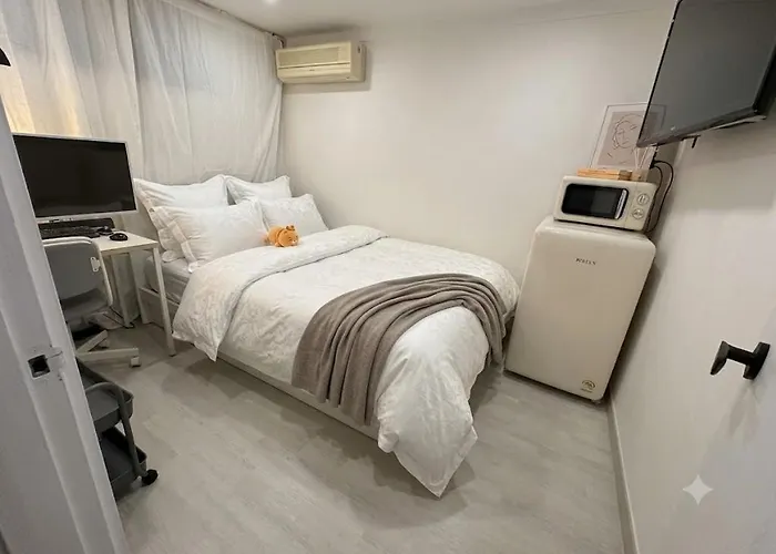 Otel Stay110 *